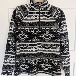 Eddie Bauer Black and White Patterned Sweater